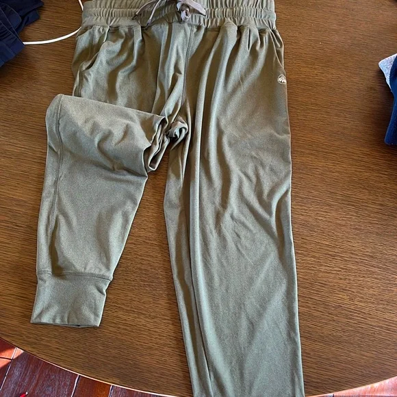 Senita weekend joggers 2025